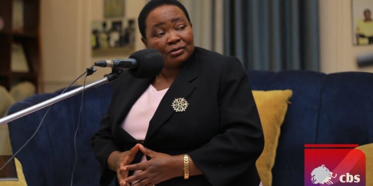 Ssaabaminisita Robinah Nabbanja yenyumiriza mu “government y’abavubi” byekoze ebikoze