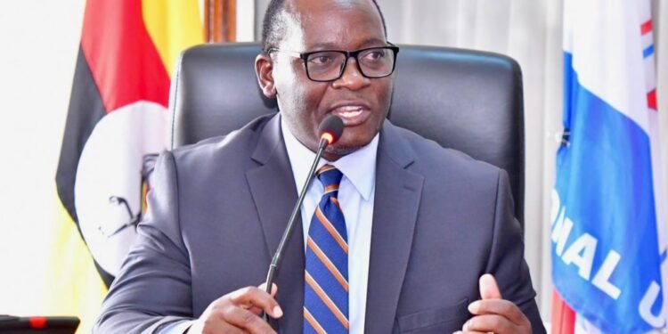 Parliament etaangazizza ku bukadde bwa shs 500 obwaweereddwa Owek.Mpuuga Nsamba nti teyali nguzi – eby’okulekulira abigaanye