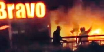 Omuliro gusaanyizaawo Bravo Cafe Restaurant ku Uganda House