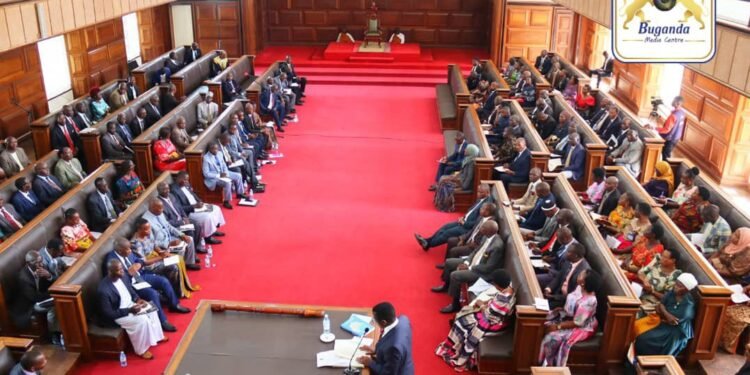 Olukiiko lwa Buganda luyisizza ebiteeso 8 – luwagidde eky’okusoosowaza obulamu bwa Ssaabasajja Kabaka