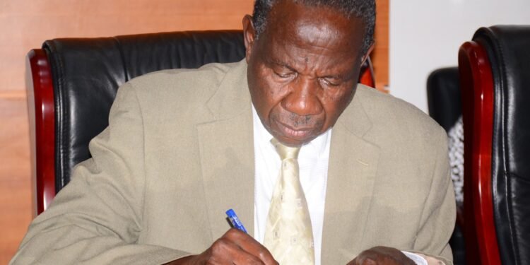 Government eteekateeka okwewola ensimbi trillion 18 okugiyambako okuddukanya eggwanga – kuliko ezigenda okuzimba Standard Gauge Railway