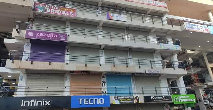 Emirimu gya kimpoowooze abasuubuzi amaduuka bagaggadde mu kibuga Kampala – bagenda kusisinkana president Museven ku ky’emisolo