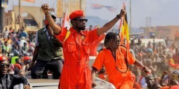 President wa NUP Kyagulanyi Ssentamu ayaniriziddwa mu mizira e Masaka – akukkulumidde police olw’okubakubanga omukka ogubalagala