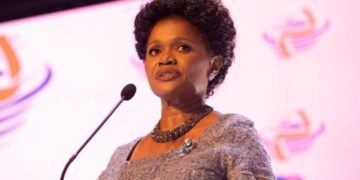 Nnaabagereka atongozza kaweefube w’okusonda ensimbi okulwanyisa endwadde z’emitwe – mu nkola etuumiddwa Queen’s ball