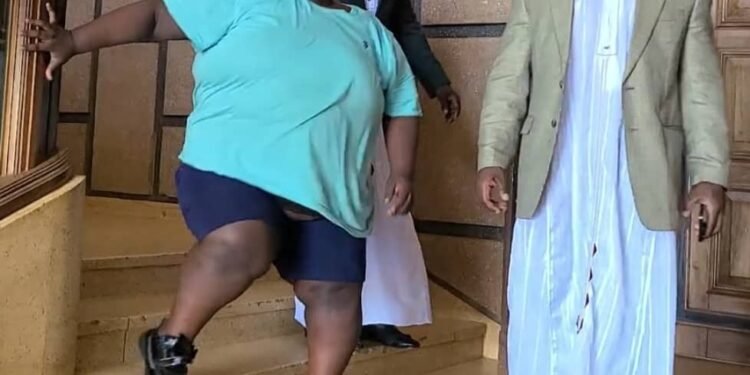 Nnaabagereka yegasse ku kaweefube w’okukwasizaako omwana Joel atawaanyizibwa omugejjo – abazadde balabuddwa obutasirika busirisi ng’abaana babwe bayita mu mbeera ezitali za bulijjo