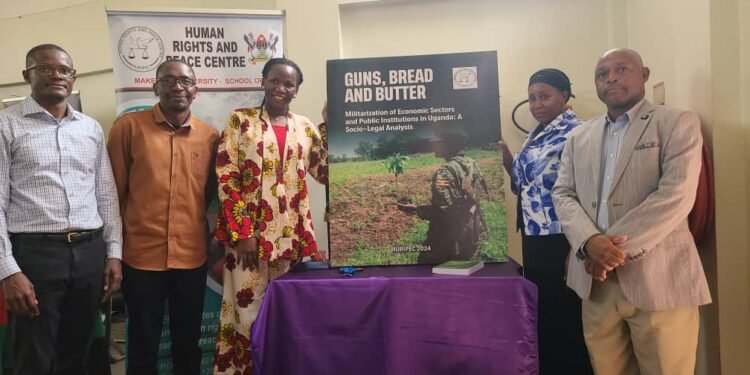 Abanoonyereza okuva ku Makerere University bafulumizza alipoota ekwata ku ngeri ebitongole bya government gyebimaamiddwa amagye ekikosa obuweereza obusaanidde eri abantu ba bulijjo