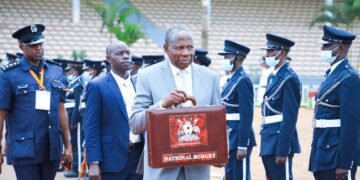 Embalirira y’eggwanga 2024/2025 esomeddwa – ebyenfuna byakweyongera okukula okutuuka ku bitundu 7%