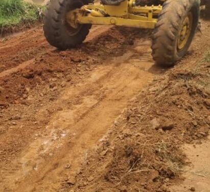 Government ewadde district ye Gomba akawumbi ka shs okukola enguudo ezibadde tezikyayitikamu