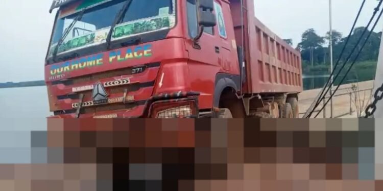 Emmotoka magulu kkumi etomedde omwana nemuttirawo ng’erinnya ekidyeri ekiva e Kalangala