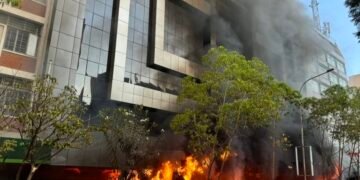 Omulimu gw’okuddaabiriza Uganda house e Kenya gukyali mu lusuubo – okunoonyereza ku baajookya tekunaggwa