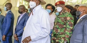 President Museveni asuubizza nti eggaali y’omukka yegenda okumalawo akalippagano k’ebidduka  – asisinkanye ba CEO b’ebitongole ku nteekateeka y’okukulaakulanya obukiika kkono bwa Uganda