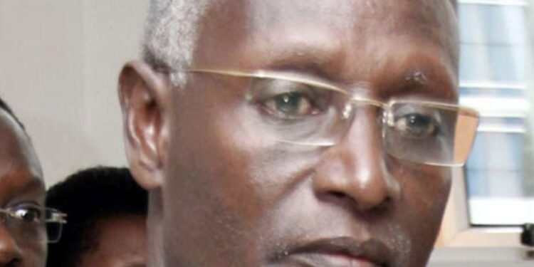 President Museveni asonyiye ababadde bavunaanibwa ogw’okubulankanya ensimbi ezaali ez’okugulira ba ssentebe b’ebyalo eggaali