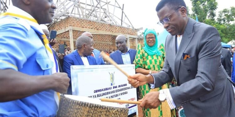 Okukuza olunaku lwa Bulungi bwansi mu Buganda – government esabiddwa esale ebbeeyi y’amasannyalaze okutaasa obutonde bw’ensi