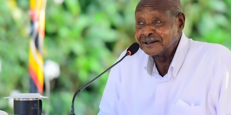President Museveni alabudde abakozi ba government abawummula amangu – sibakuweebwa kasiimo n’ensako yabwe