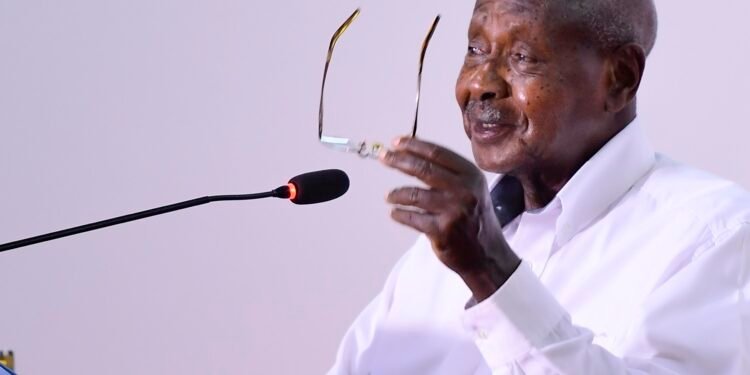 President Museveni agambye nti abawakanya eky’okuggyawo ekitongole kya UCDA – balabe ba ggwanga