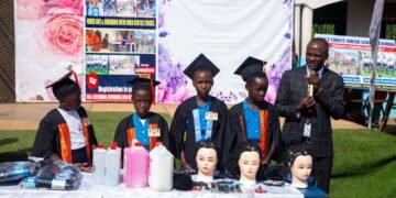 Abayizi ba King’s Choice junior School  essomero ly’Omuzira mu bazira –  boolesezza ebitone