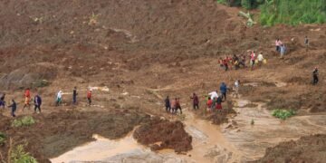 Abaafiiridde mu kubumbulukuka kw’ettaka e Bulambuli baweze 22 – kawefube aliwo wakusomesa abantu abakyalemedde bifo ebiri mu katyabaga