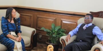 Katikkiro Mayiga awabudde abayimbi okukomya okudibaga omulimu gwabwe nga bakola effujjo – abadde asisinkanye Spice Diana