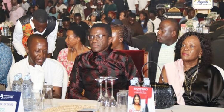 Katikkiro Mayiga yebazizza omuyimbi Spice Diana olw’okukuuma omutindo gw’omulimu gwe – ajaguzza emyaka 10