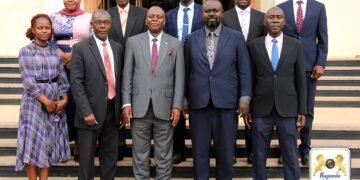 Olukiiko lwa Kooti ya Kisekwa oluggya lusisinkanye minister w’obuwangwa omulundi ogusoose