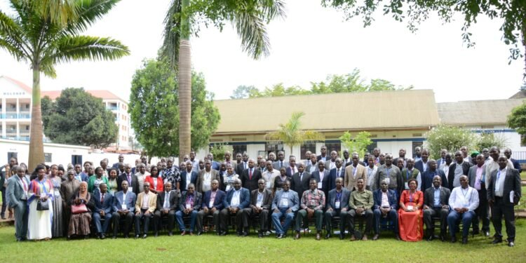 Obwakabaka buyisizza ebiteeso okukwasizaako abavubuka okufuuka ab’obuvunaanyizibwa era abalimu ensa