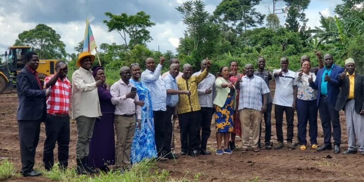 BannaNRM e Luweero bakooye obupaangisa – batandise okuziimba ekitebe