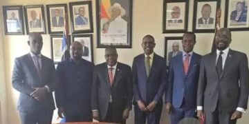 Ssaabawolereza wa Government asisinkanye abakungu b’Obwakabaka bwa Buganda ku by’okubusasula ebintu byebubanja
