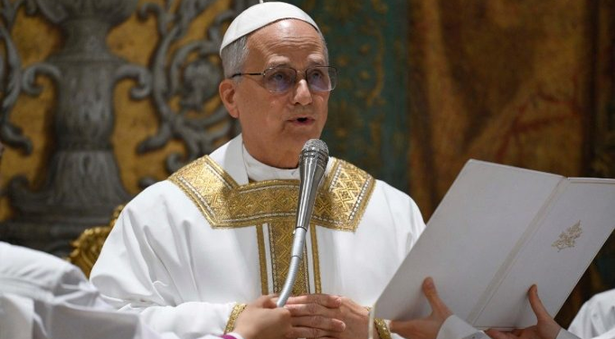 Paapa Leo XIV akulembeddemu missa ye esookedde ddala