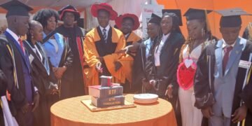 Owek.Noah Kiyimba asabye government ekendeeze ebisale bya internet n’amasannyalaze abavubuka basobole okuganyulwa