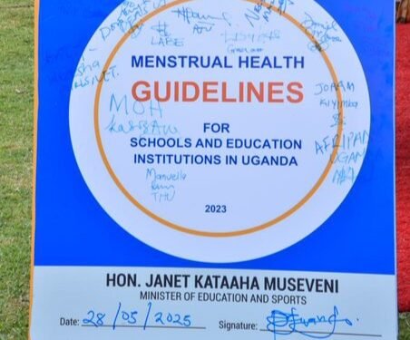 Okukuza olunaku lw’okwefumiitiriza ku nnaku z’abawala ez’akasanvu – government efulumizza ennambika empya