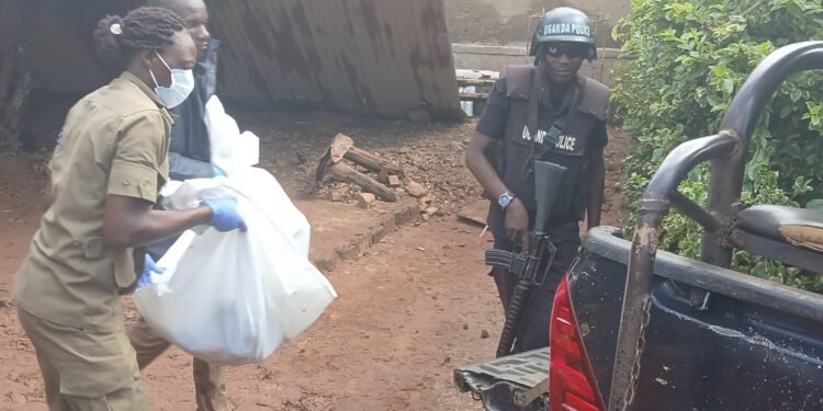 Police etandise okunoonyereza ku kigambibwa okuba bbomu ekubye amaka g’omutuuze e Kirinnya Bweyogerere – abantu 6 bafiiriddemu