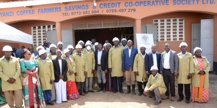 Katikkiro Mayiga atongozza omwaka A ogwa Mmwaanyi Terimba 2025/2026