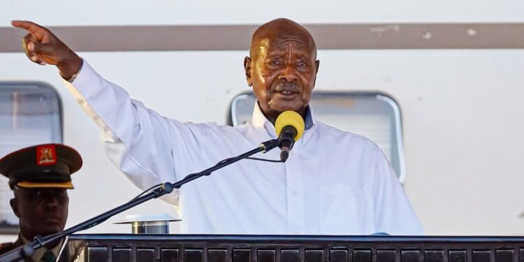 President Museveni alagidde ebitongole bya Government okussa essira kukunoonyeza eby’amaguzi bya Uganda obutale