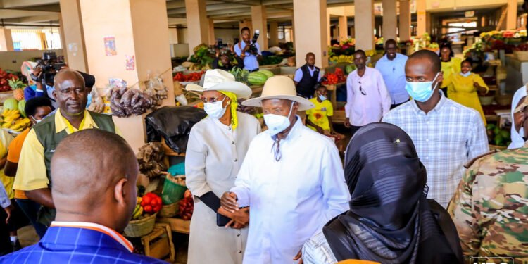 President Museveni agguddewo mu butongole akatale k’e Busega – abaganyuddwa mu nkola ya PDM mu Kampala aboongedde ensimbi