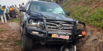 Emmotoka ya Minister  Balaam Barugahare Ateenyi  esaabadde omugoba wa bodaboda e Kagadi naafiirawo