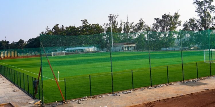 Omutendera ogusooka ogw’okuzimba ekisaawe kya Kyambogo University guwedde – mu kwetegekera empaka za CHAN 2025