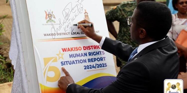 Katikkiro Mayiga atongozza alipoota y’eddembe ly’obuntu mu Wakiso ey’omulundi ogwo 5  – enneeyisa y’abakuuma ddembe abatagoberera mateeka eri ku mwanjo