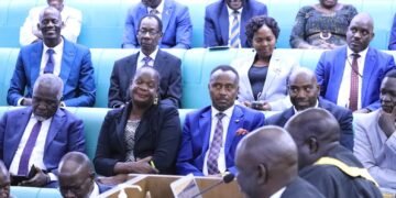 Parliament ya Uganda etonzeewo akakiiko aketeengeredde akagenda okukola ku nsonga z’ettaka