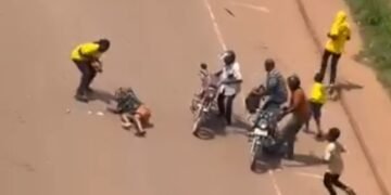 Abavubuka ba “NRM” 14 abagambibwa okubba abantu mu Kampala basiindikiddwa ku alimanda