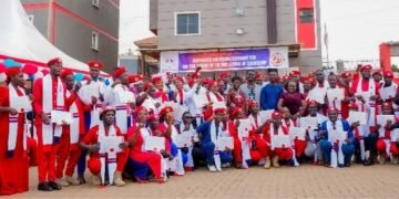 NUP School of Leadership etikkidde abayizi 184 mu masomo g’obukulembeze – Robert Kyagulanyi awabudde abavubuka baleme kuliinda kuweebwa buweebwa buli kimu