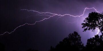 Laddu ekubye abaana 2 mu district ye Bugweri