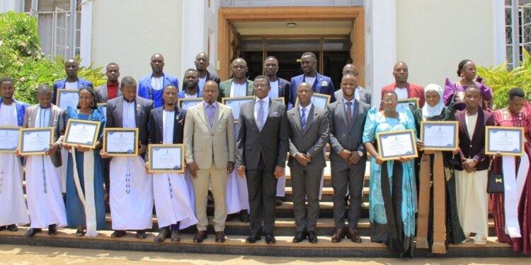 Katikkiro Mayiga atongozza olukiiko oluggya olukulembera Nkobazambogo