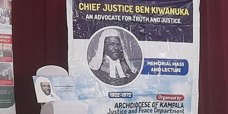 NUP eweereddwa satifikeeti ekakasa emikono gy’abasemba Robert Kyagulanyi Ssentamu okusunsulwa ku bwa president mu kalulu ka 2026