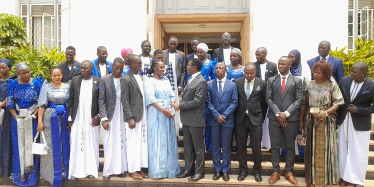 Katikkiro Mayiga alabudde bannabyabufuzi abafudde eby’obufuzi akazannyo – nebonoona eggwanga