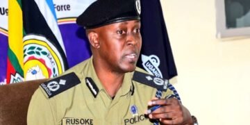 Police eyimirizza bannabyabufuzi okukuba enkuηaana ku bisaawe by’amasomero- okutuusa ng’abayizi bamalirizza okukola ebigezo