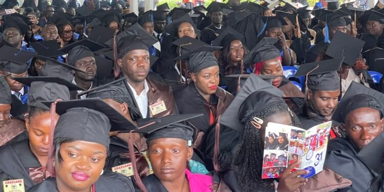 Pastor Samuel Kajoba atuuziddwa nga Chancellor ow’omusanvu owa Bugema University – natikkira n’abayizi 1,779