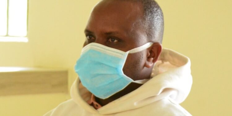 Ssentebe wa district ye Kitagwenda asindiikiddwa ku alimanda okutuusa omwaka ogujja 2026 – avunaanibwa gwakusaba bantu ensimbi ng’abasuubizza emirimu naatagibawa