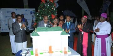 Okuyimba ennyimba za Ssekukkulu mu Bulange e Mengo – mubaddemu okusabira Uganda ebeeremu akalulu ak’amazibs n’obwenkanya