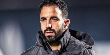 Manchester United egobye omutendesi Ruben Amorim – eronze Darren Fletcher ng’omutendesi ow’ekiseera