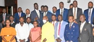 President Museveni asisinkanye abakulira abayizi mu matendekero agawaggulu – abasabye okulambika bavubuka bannabwe baleme kulowooleza mu byakuweebwa buweebwa buli kimu